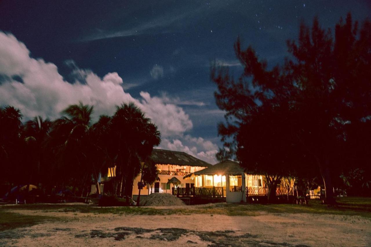 Ikarus Costa Mujeres Eco Lodge Sunset View كانكون المظهر الخارجي الصورة